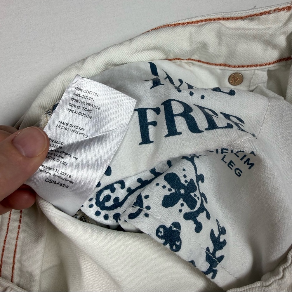 We‎ The Free Relaxed White Jeans - Picture 4 of 11